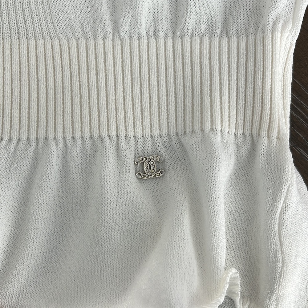 Chanel Top - Picture 2 of 8